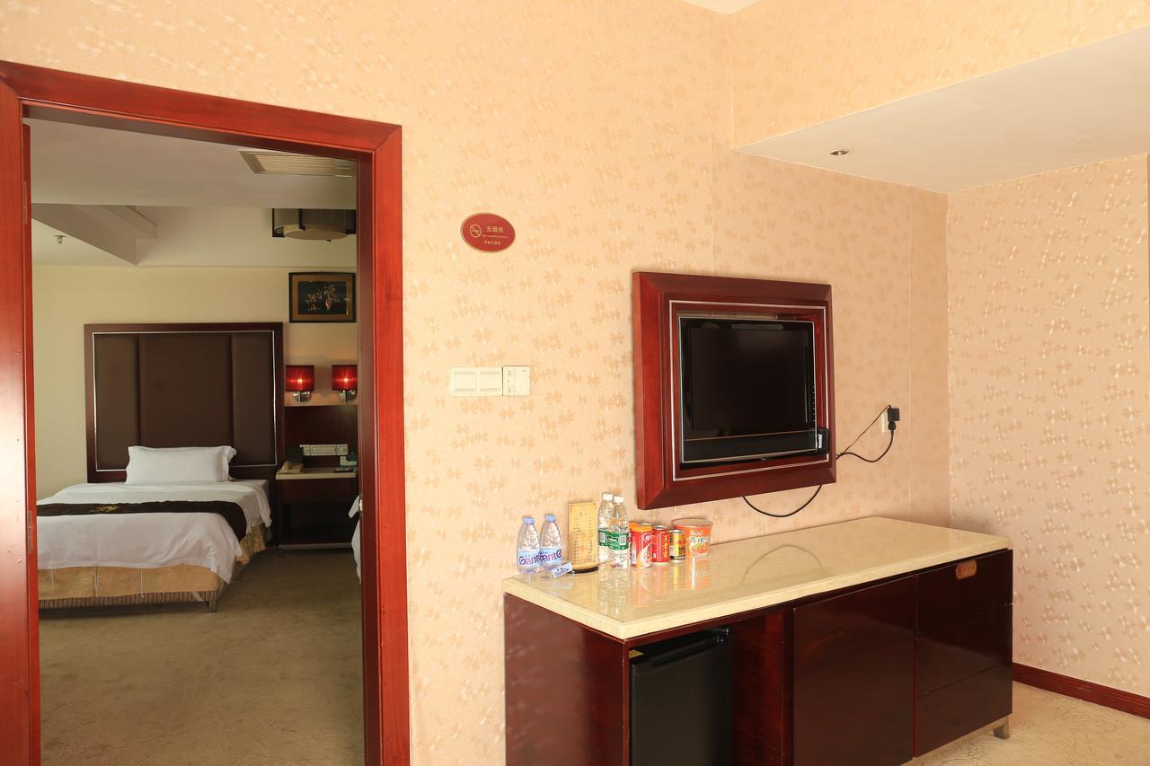 Tianhao Hotel Cantão Exterior foto